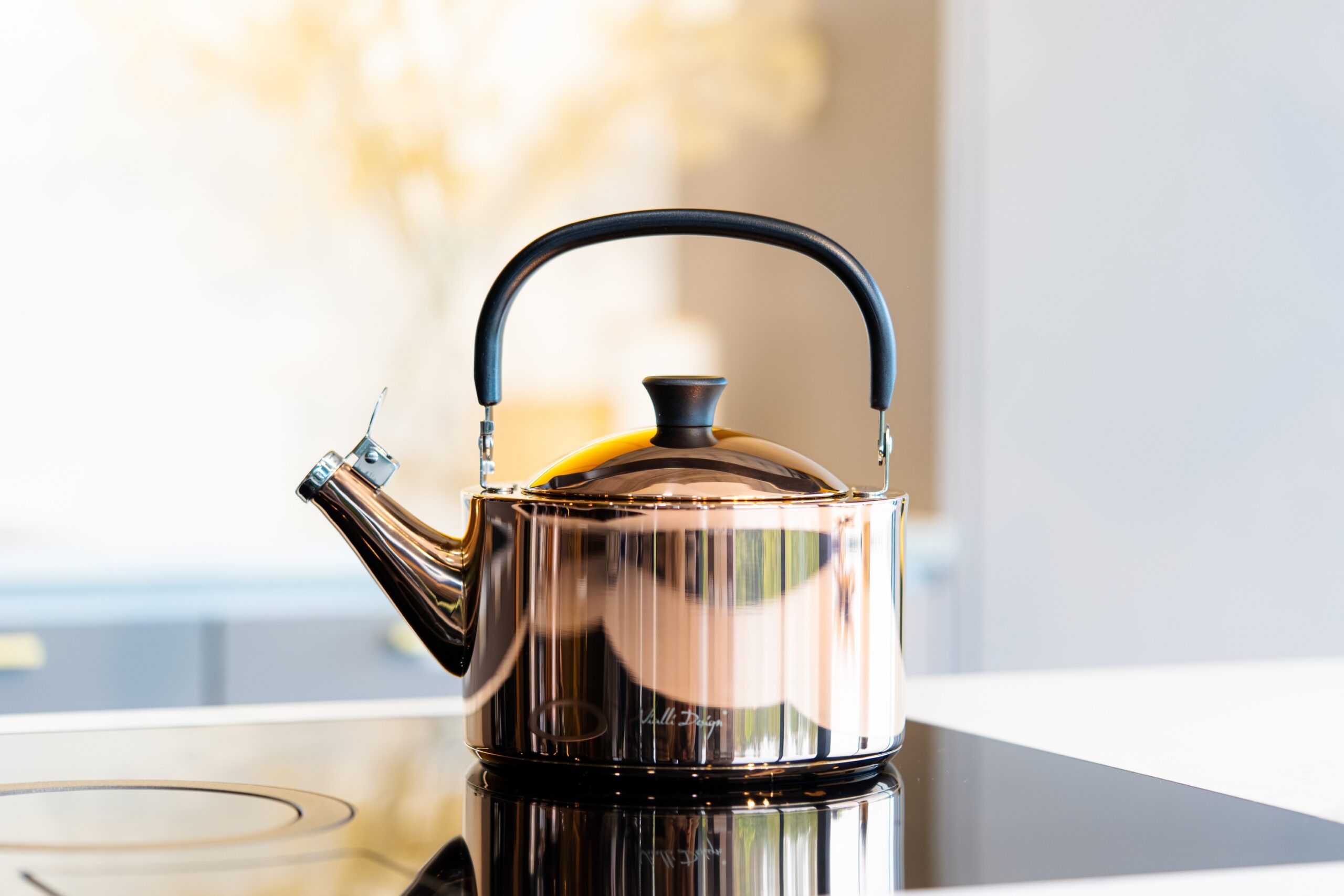 1,5l Diamante veekeetja vilega, roosakuldne, poleeritud - Image 2