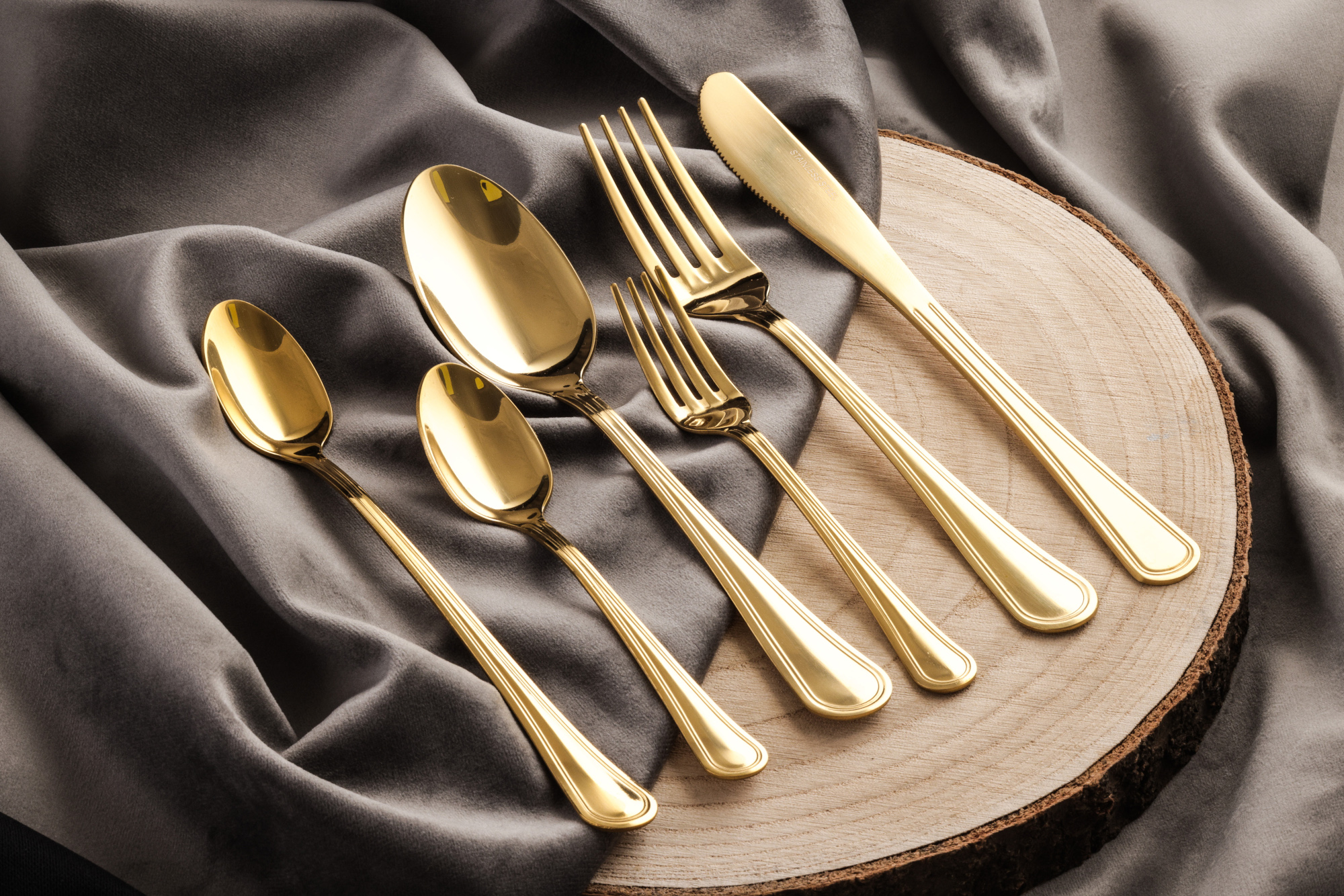 Luce 24-osaline söögiriistade komplekt 4 inimesele, kuldne - Image 2