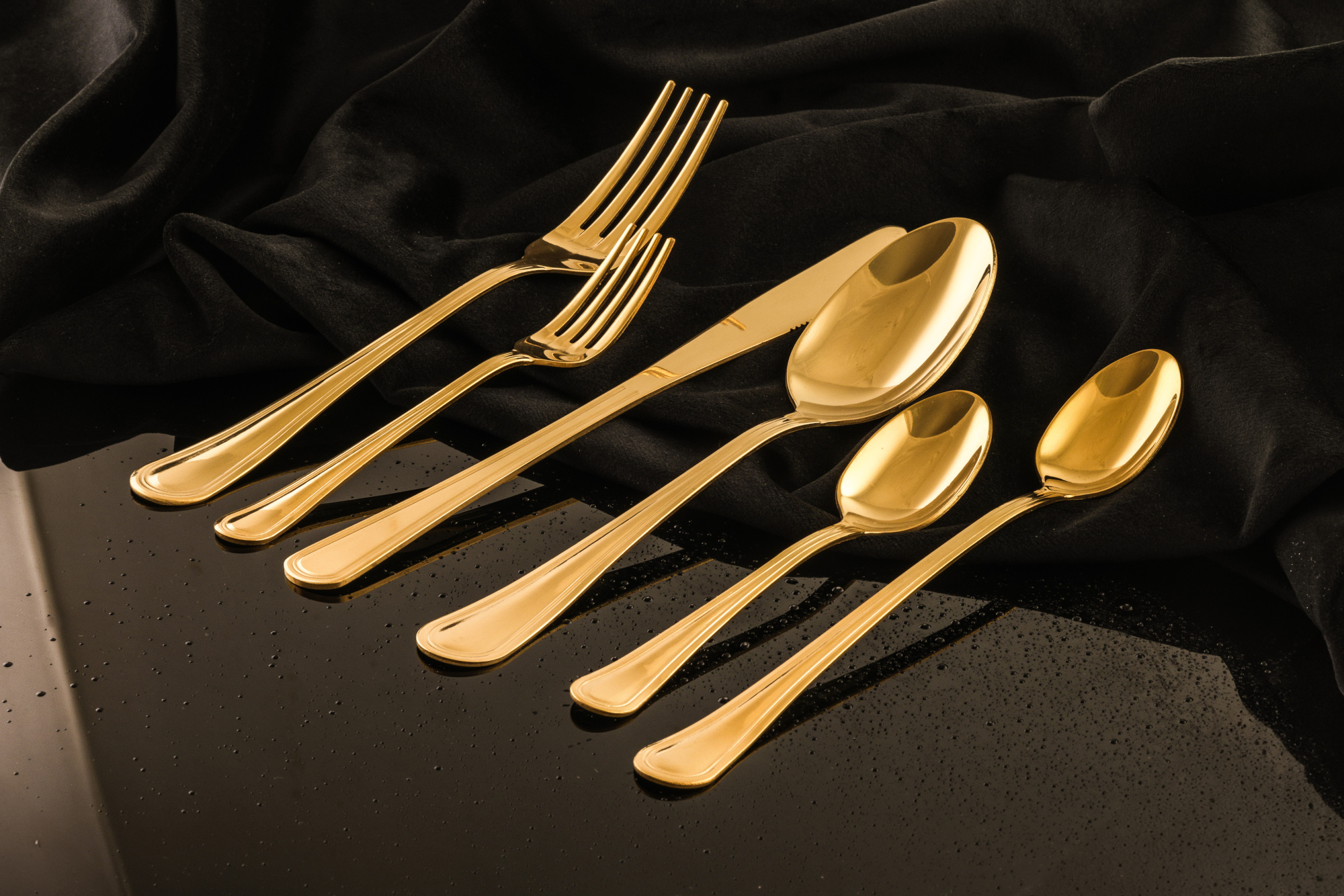 Luce 24-osaline söögiriistade komplekt 4 inimesele, kuldne - Image 5