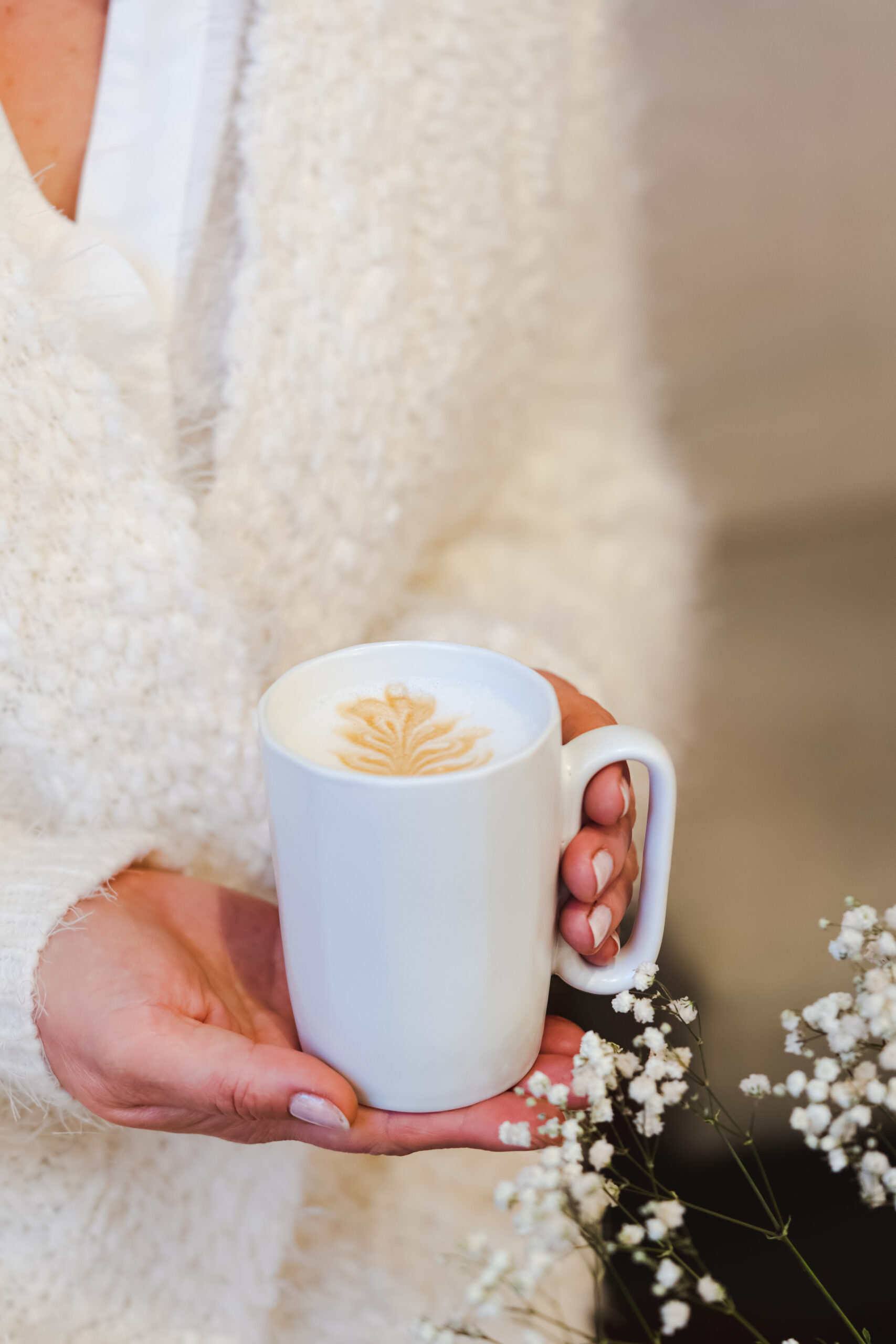 Kaks keraamilist kruusi sangaga 250 ml Fuori valge - Image 5