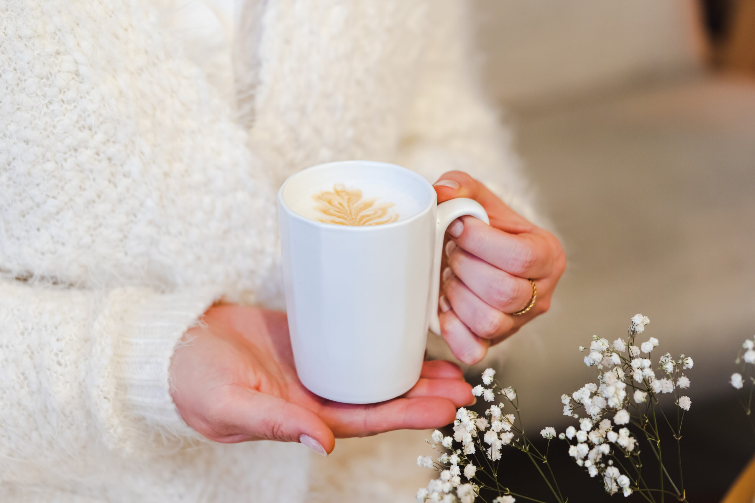 Kaks keraamilist kruusi sangaga 250 ml Fuori valge - Image 6