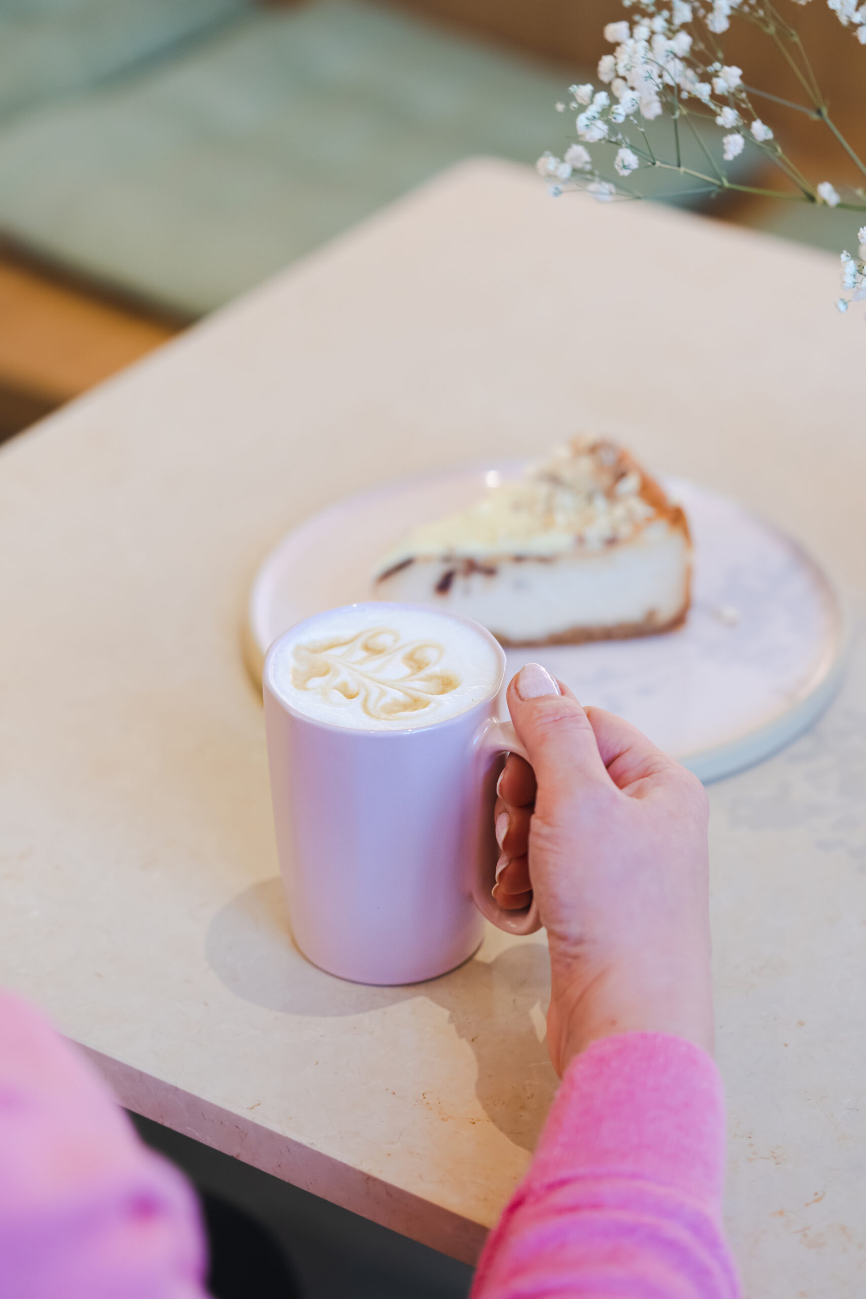 Kaks keraamilist kruusi sangadega 250 ml Fuori roosa - Image 6