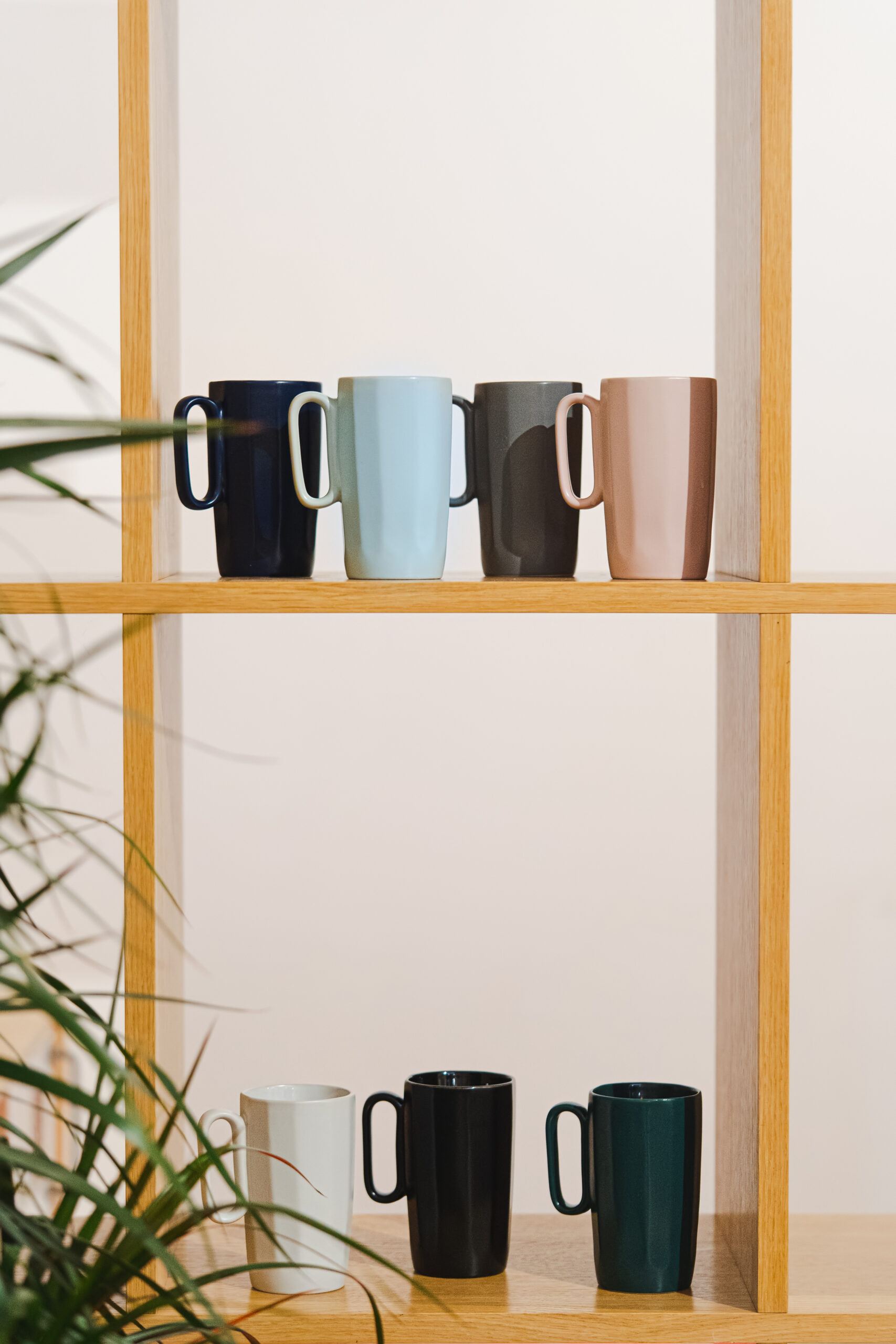 Kaks keraamilist kruusi sangaga 330 ml Fuori roosa - Image 7