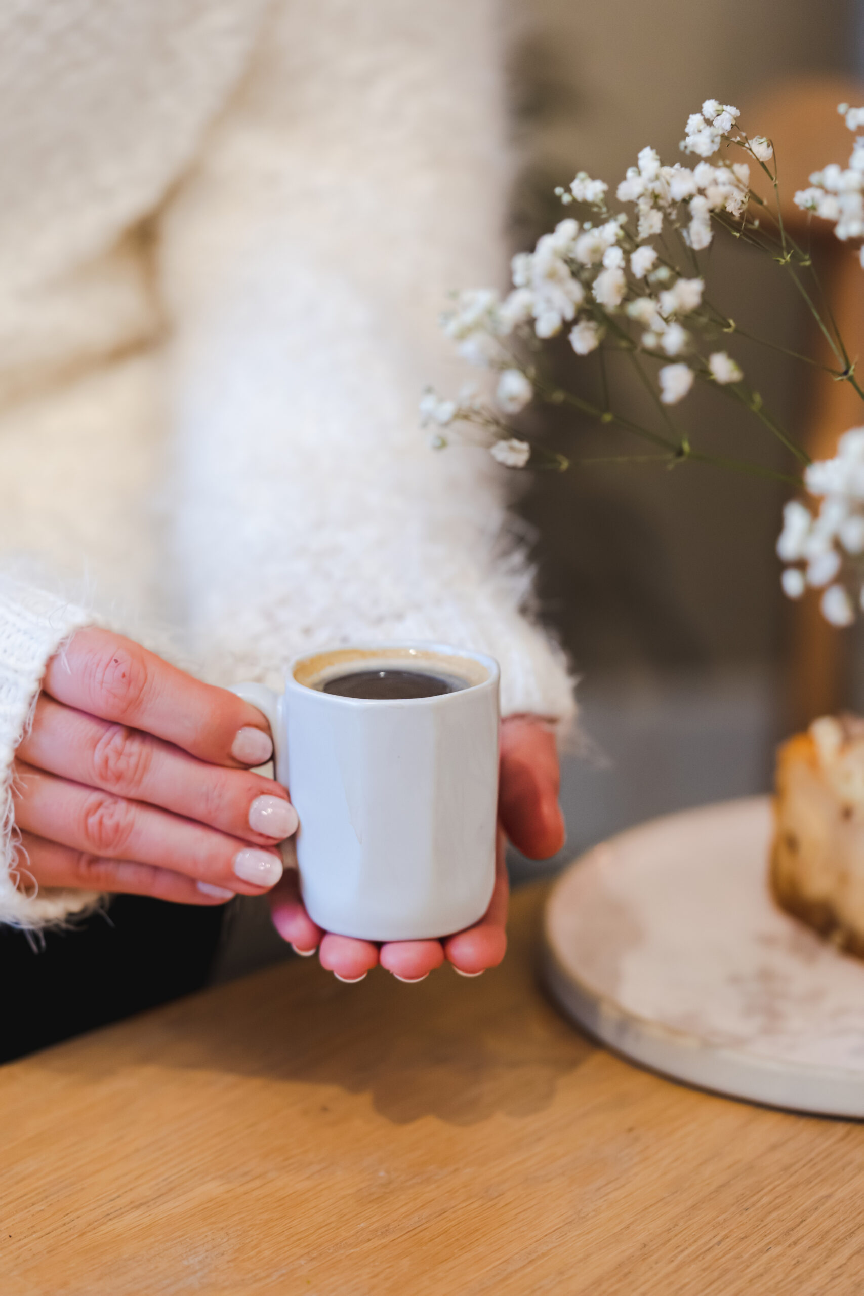 Kaks keraamilist kruusi sangaga 80 ml Fuori valge - Image 7