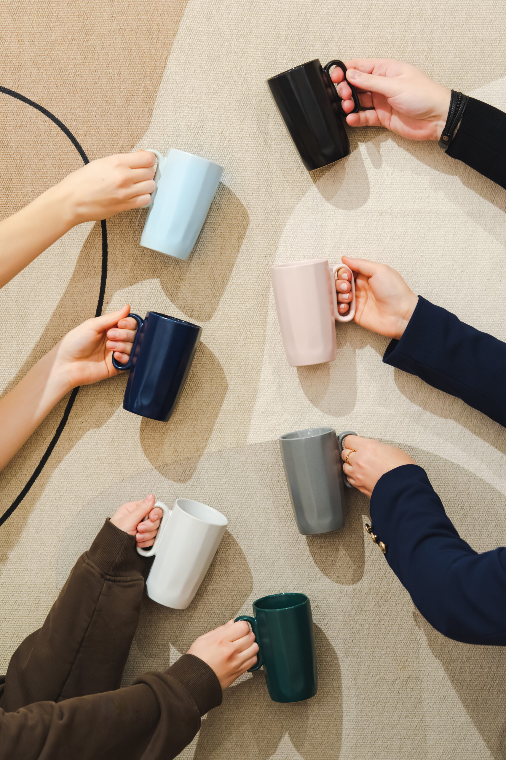 Kaks keraamilist kruusi sangaga 80 ml Fuori valge - Image 4