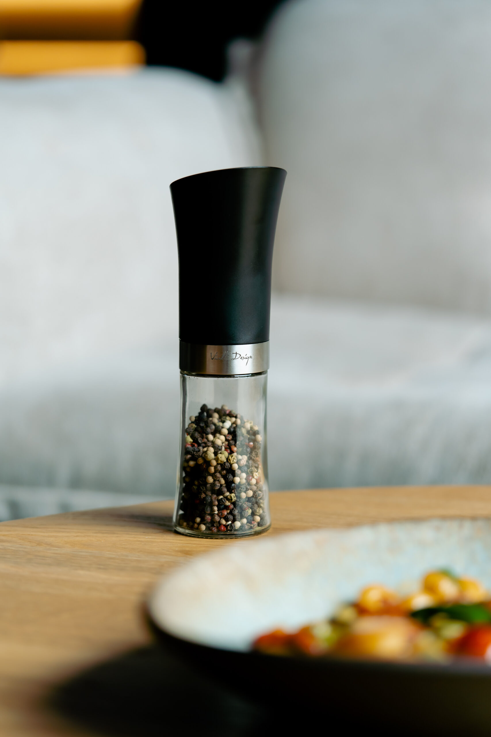 Elektriline gravitatsiooniline soola- ja pipraveski must LIVIO - Image 5