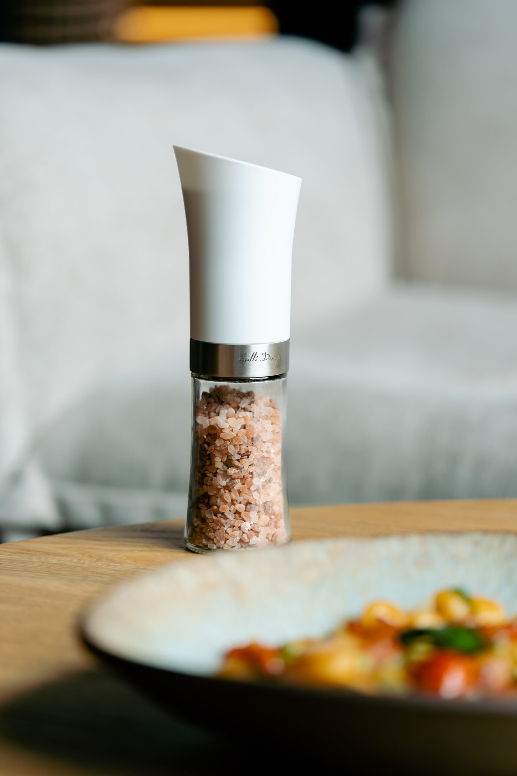 Grawitacyjny młynek do soli i pieprzu elektryczny biały LIVIO 8852 - Image 7