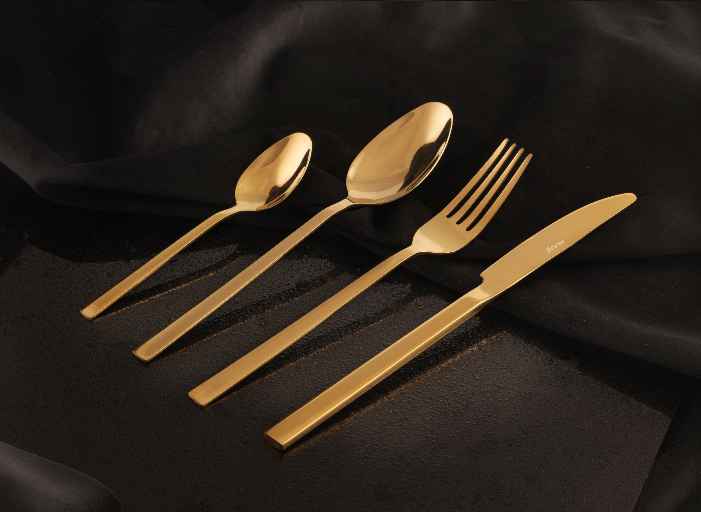 Kuldne läikiv teelusikas - Image 2