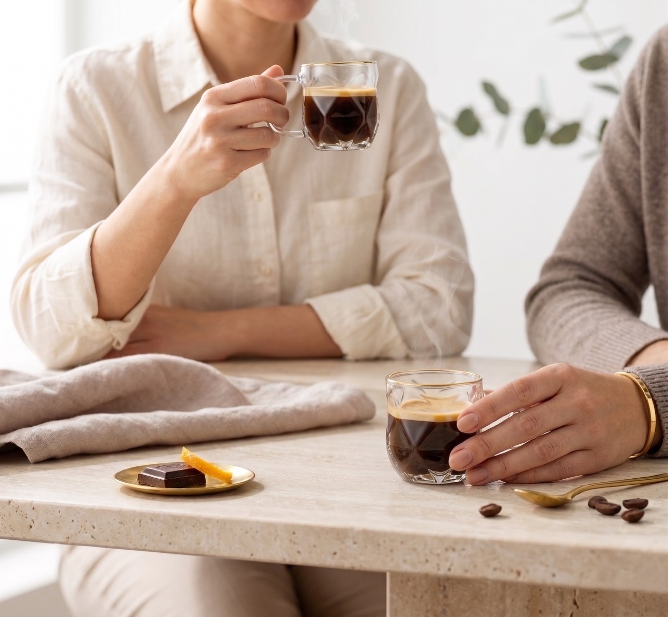 2-osaline komplekt: espressotassi 120 ml kuldse äärisega Geo Gold - Pilt 2